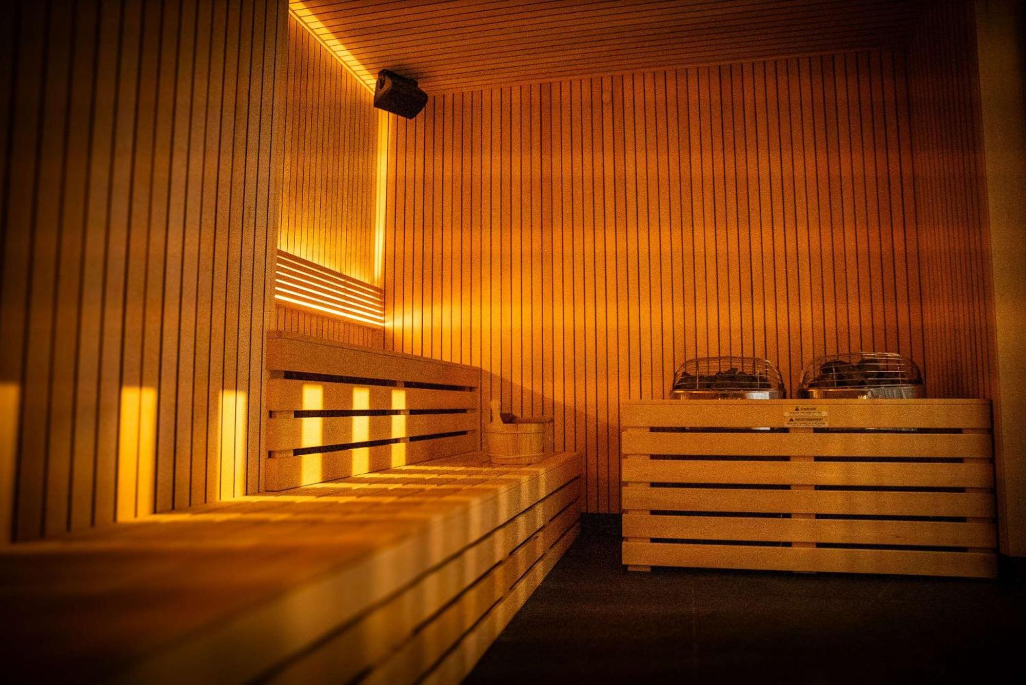 Le Noranda Hotel & Spa, Ascend Hotel Collection Rouyn Eksteriør billede